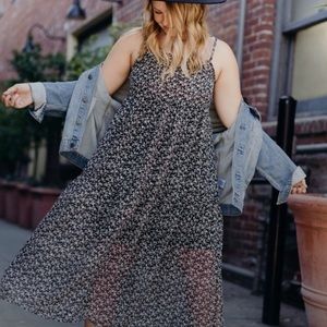 Carly Jean Los Angeles Willow Floral Maxi Dress